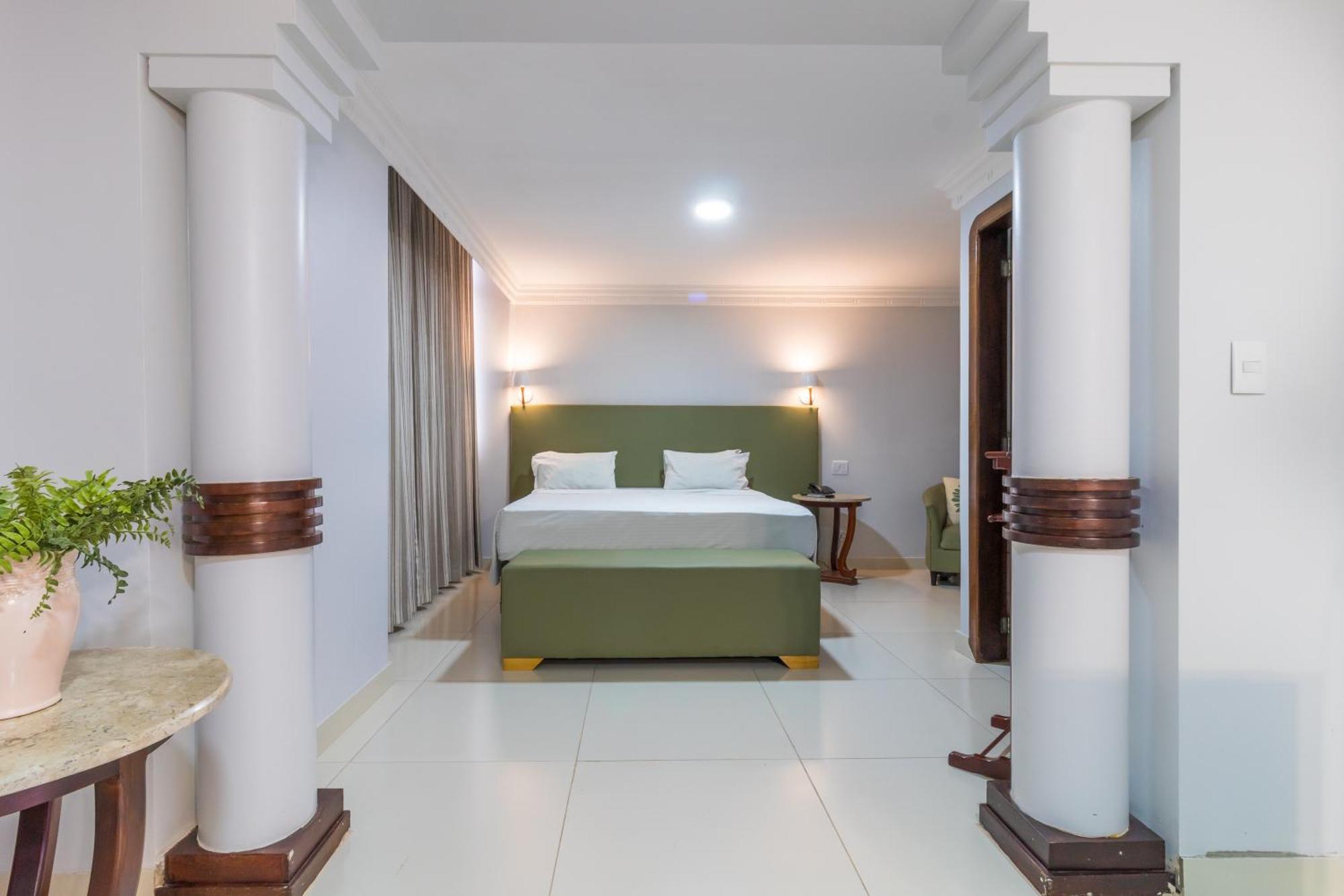 Umuarama Plaza Hotel By Castelo Itaipava Гоянія Екстер'єр фото
