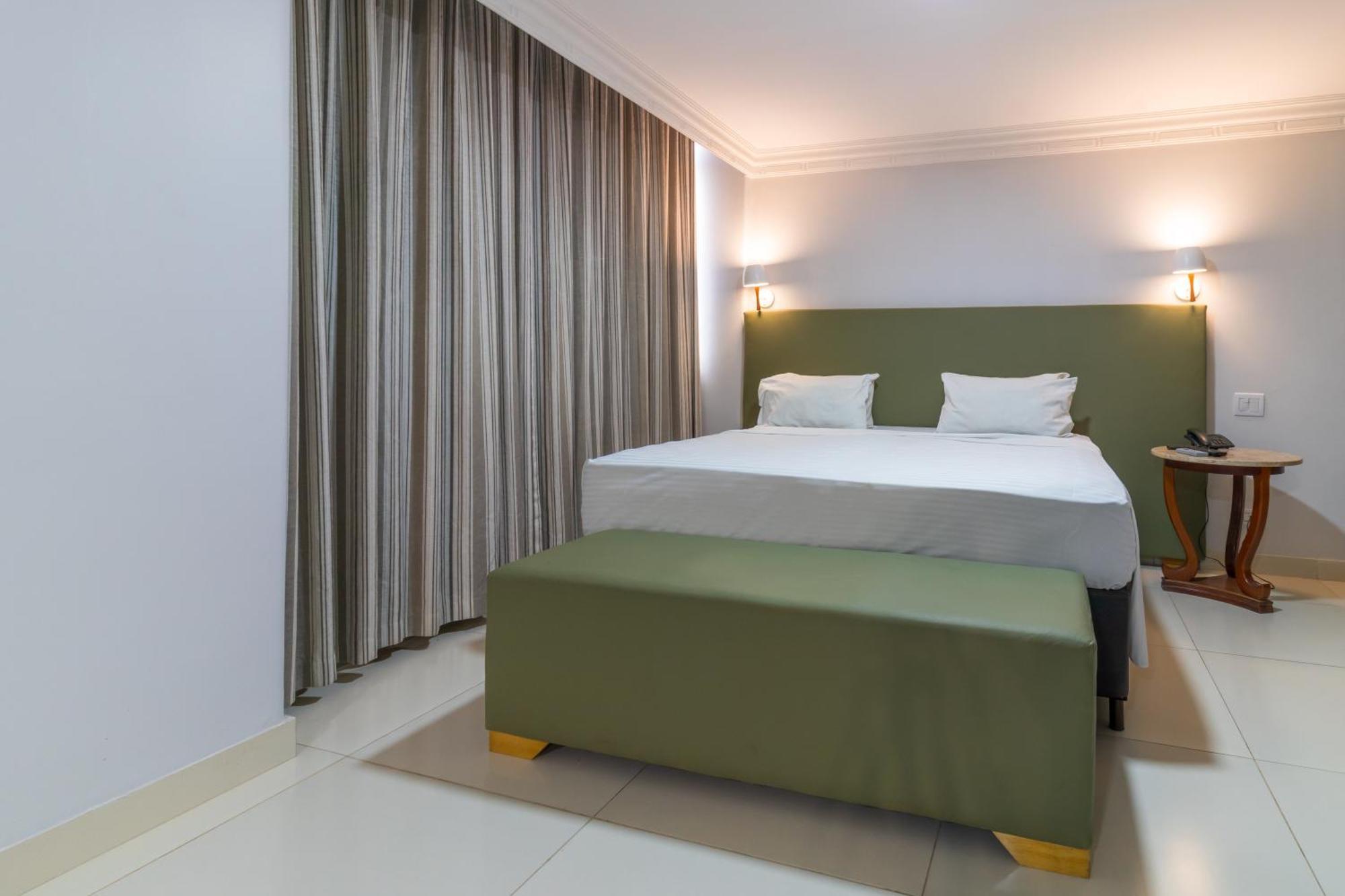 Umuarama Plaza Hotel By Castelo Itaipava Гоянія Екстер'єр фото