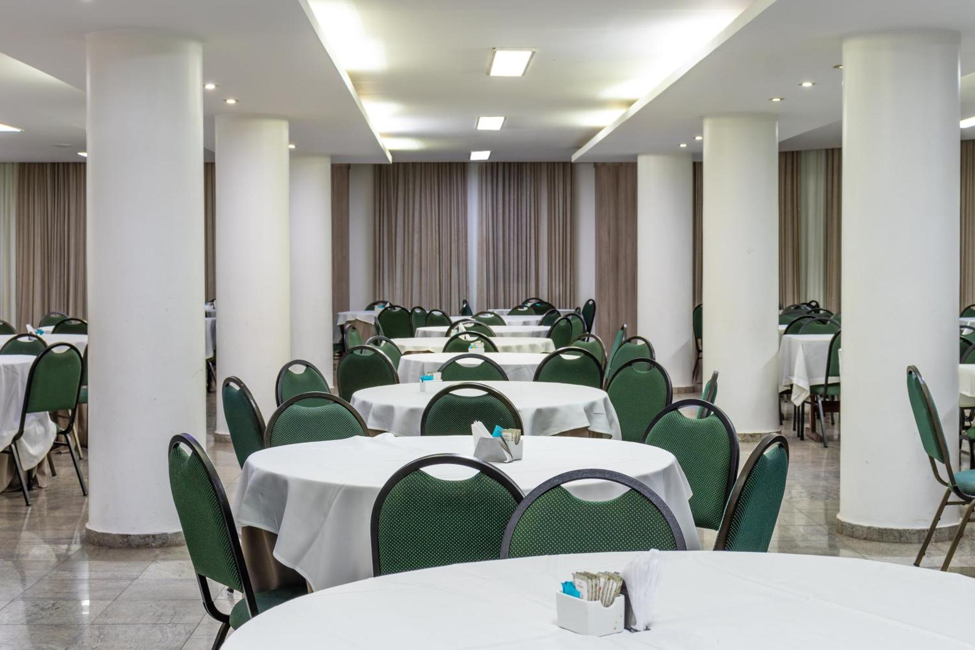 Umuarama Plaza Hotel By Castelo Itaipava Гоянія Екстер'єр фото