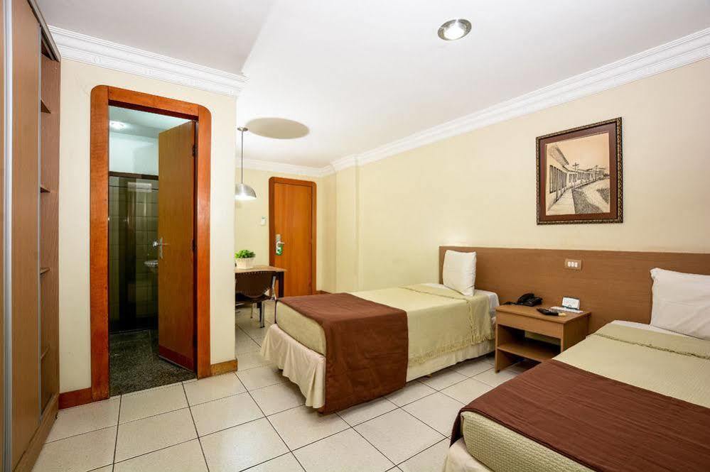 Umuarama Plaza Hotel By Castelo Itaipava Гоянія Екстер'єр фото